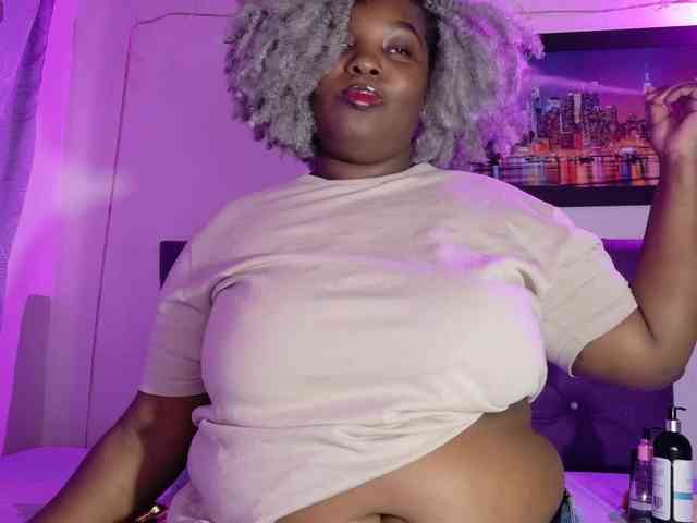 ebony-NeighborMoans webcam