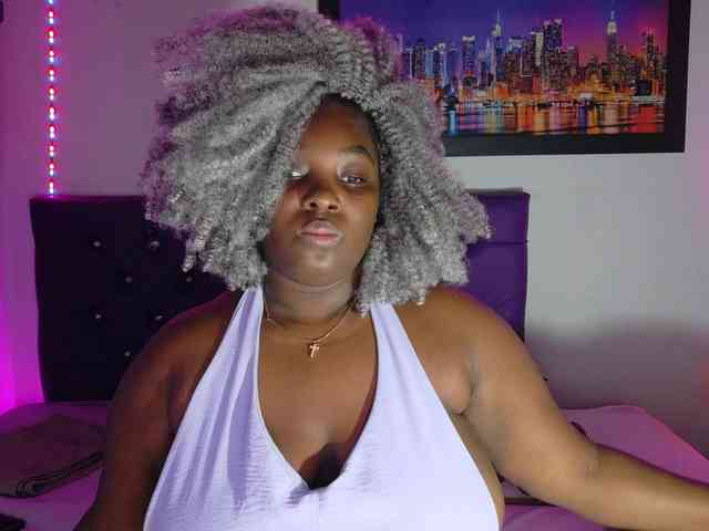 ebony-NeighborMoans webcam