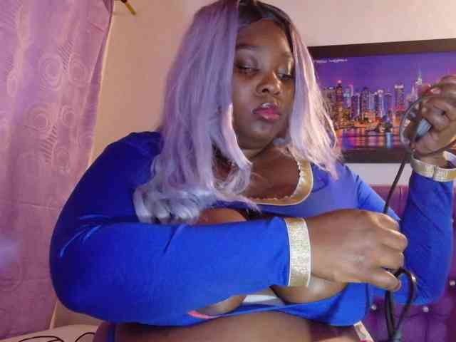 ebony-NeighborMoans webcam