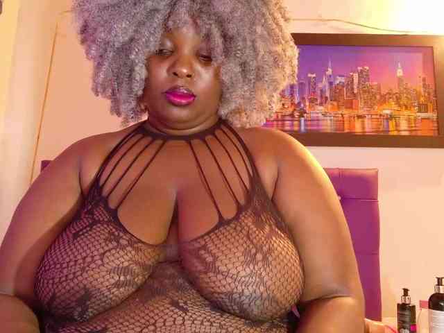 ebony-NeighborMoans ebony-NeighborMoans