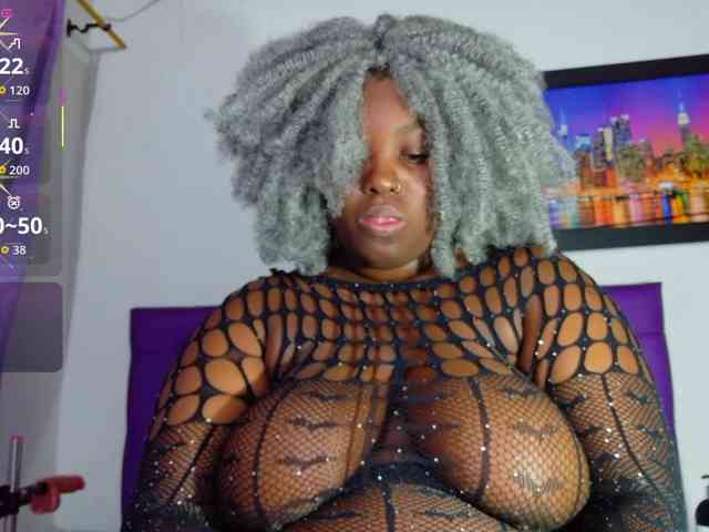 ebony-NeighborMoans webcam