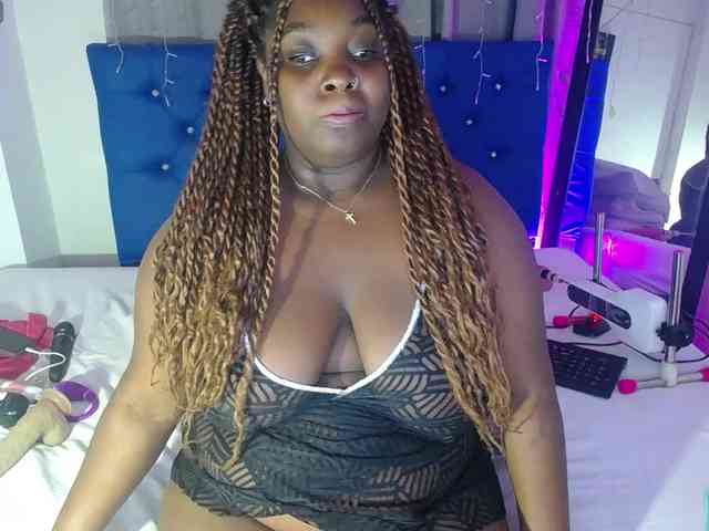ebony-NeighborMo... Live Webcam on BongaCams