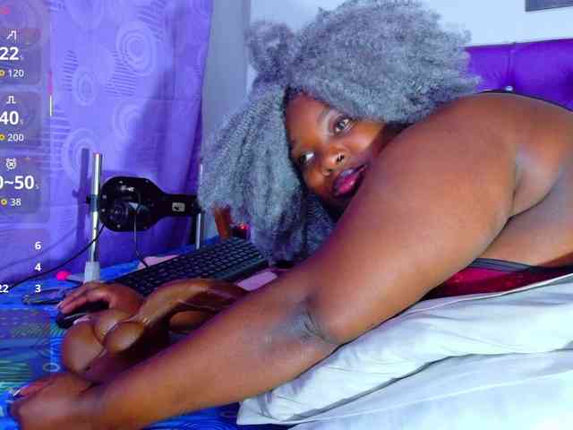 ebony-NeighborMoans webcam