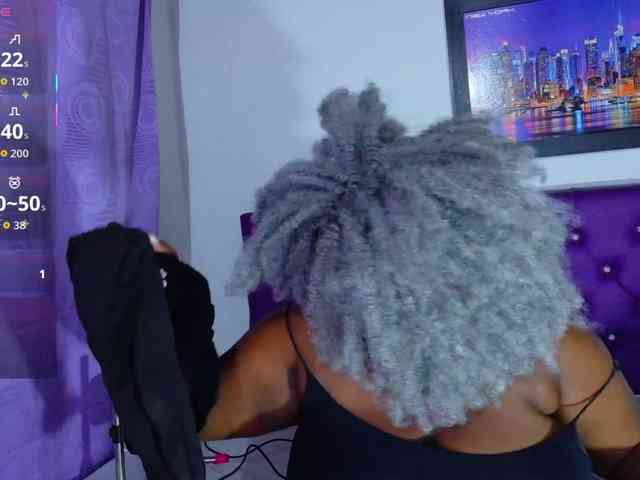 ebony-NeighborMoans webcam