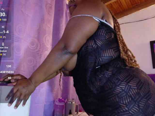 ebony-NeighborMoans webcam
