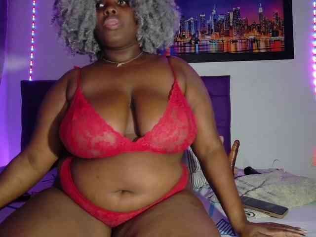 ebony-NeighborMoans webcam