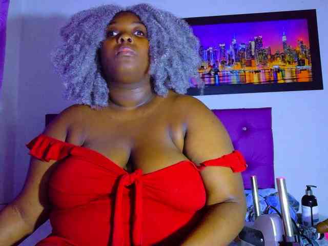 ebony-NeighborMoans webcam