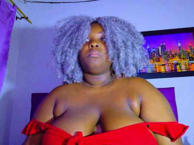 ebony-NeighborMoans webcam