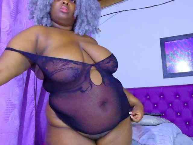 ebony-NeighborMoans webcam