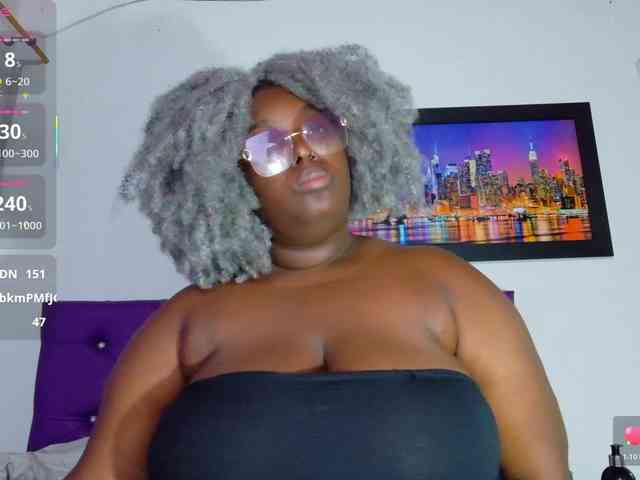 ebony-NeighborMoans webcam