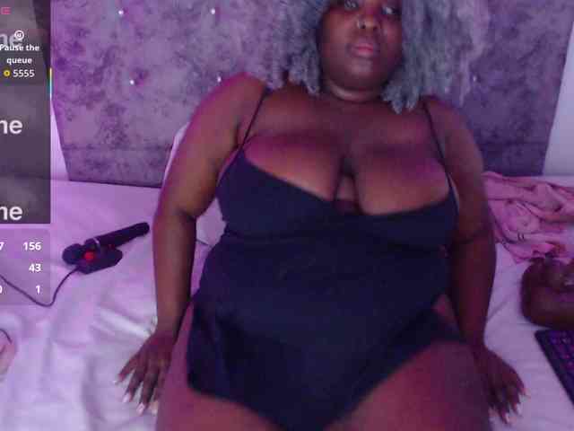ebony-NeighborMoans webcam