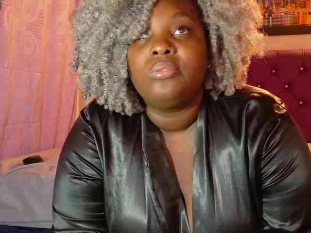 ebony-NeighborMoans webcam