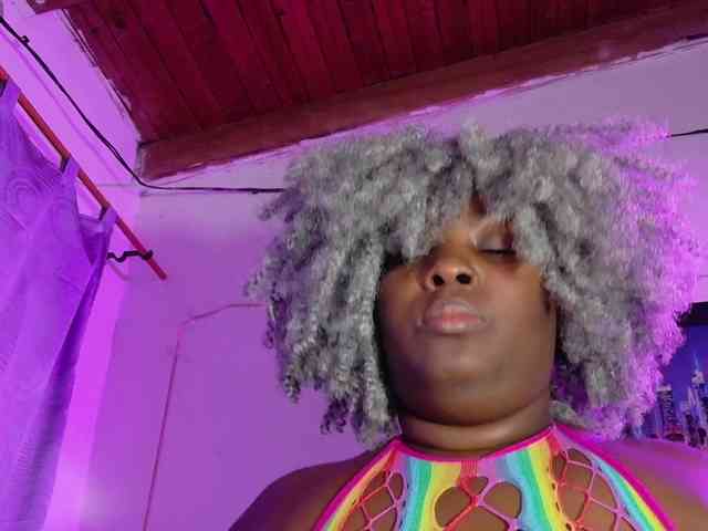 ebony-NeighborMoans webcam