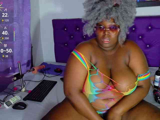 ebony-NeighborMoans webcam