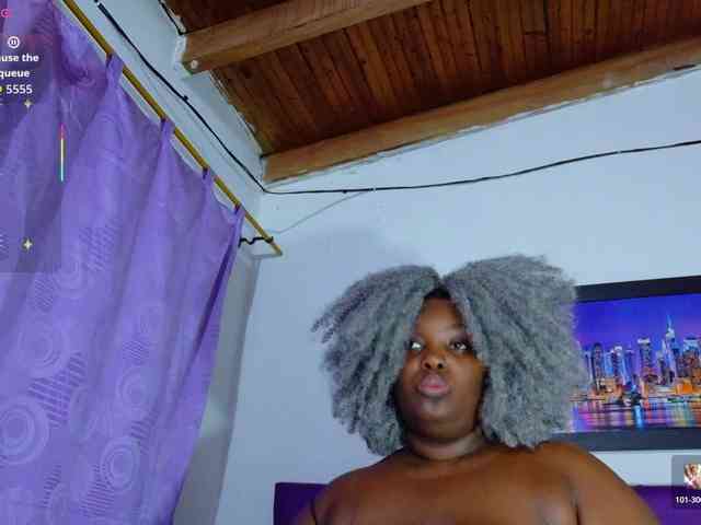 ebony-NeighborMoans webcam
