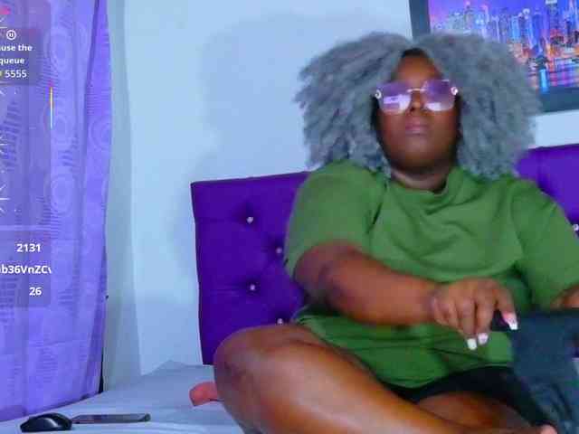 ebony-NeighborMoans webcam
