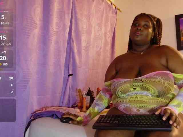 ebony-NeighborMoans webcam