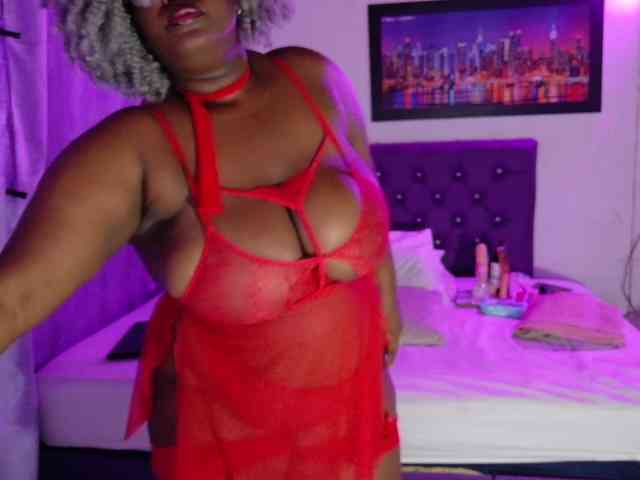 ebony-NeighborMoans webcam