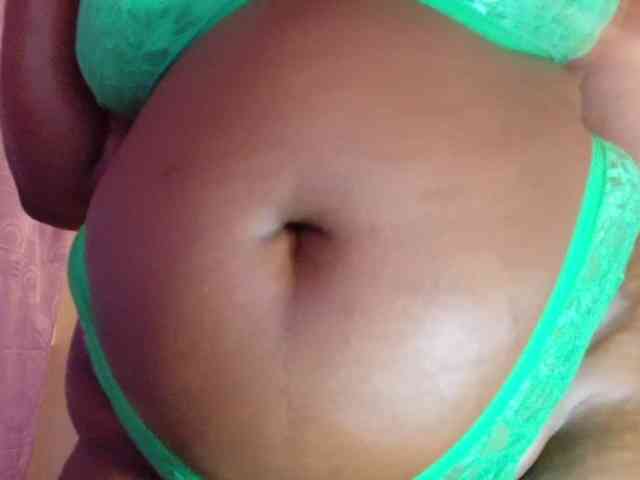 ebony-NeighborMoans webcam