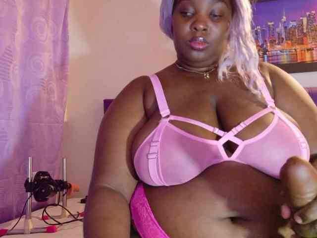 ebony-NeighborMoans webcam