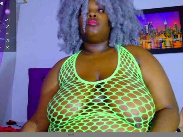 ebony-NeighborMoans webcam