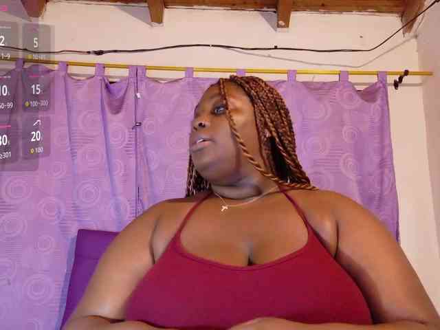 ebony-NeighborMoans webcam