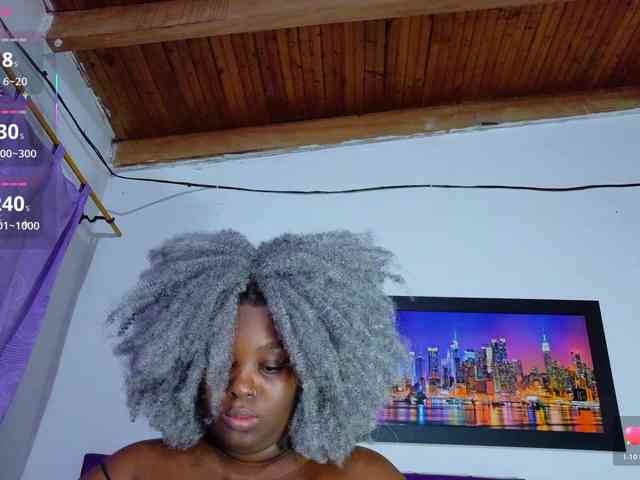 ebony-NeighborMoans webcam