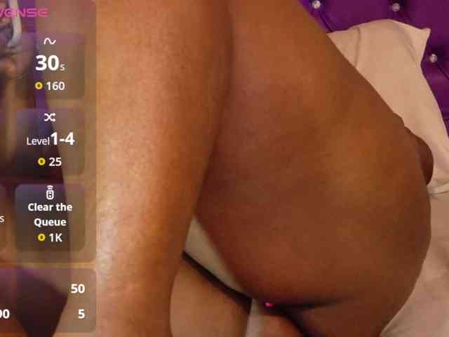 ebony-NeighborMoans webcam