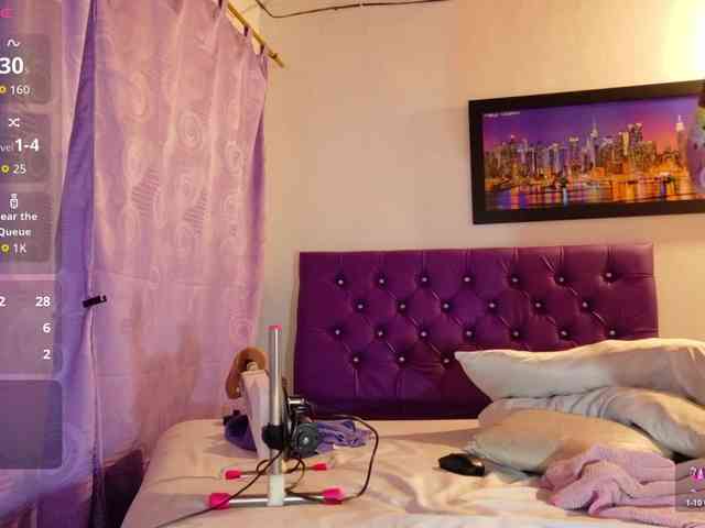 ebony-NeighborMoans webcam