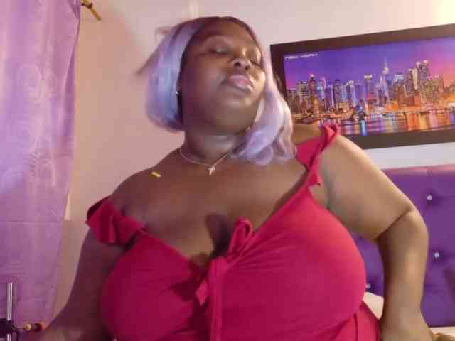 ebony-NeighborMoans webcam