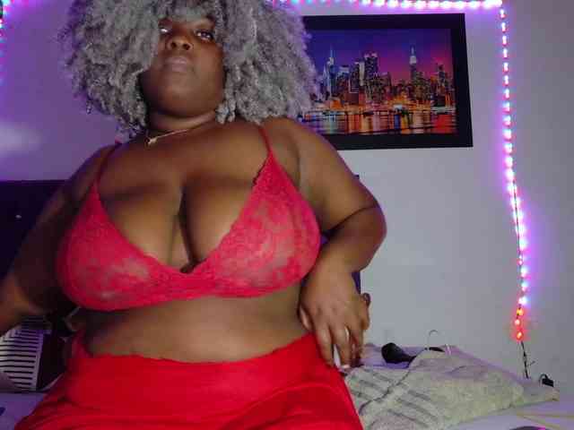 ebony-NeighborMoans webcam