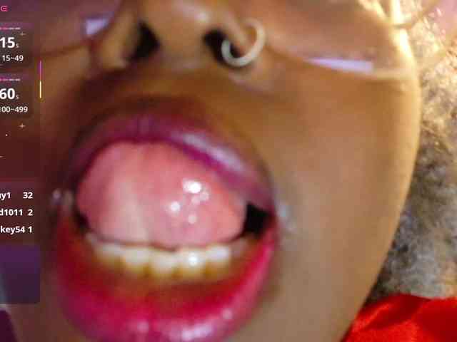 ebony-NeighborMoans webcam