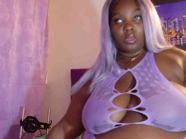 ebony-NeighborMoans webcam