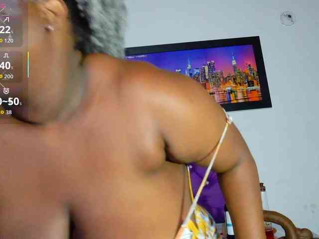 ebony-NeighborMoans webcam