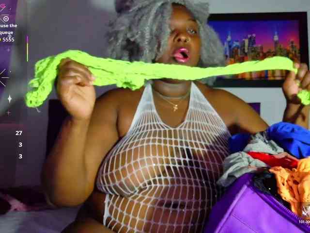 ebony-NeighborMoans webcam