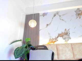 KhateMiller's Live Webcam