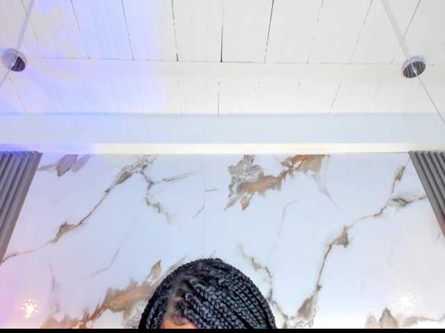 KhateMiller live cam on BongaCams