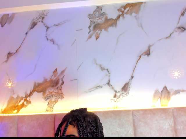 KhateMiller live webcam show