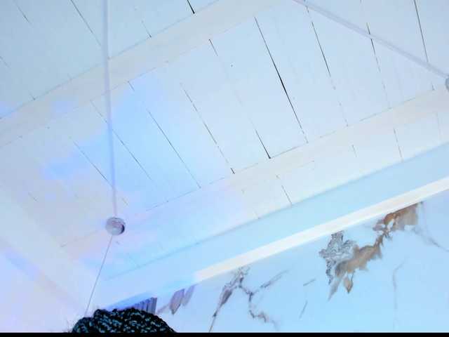 KhateMiller live cam on BongaCams