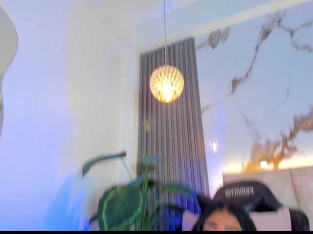 KhateMiller live cam on BongaCams