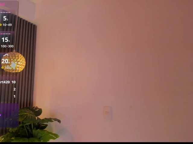 KhateMiller live cam on BongaCams