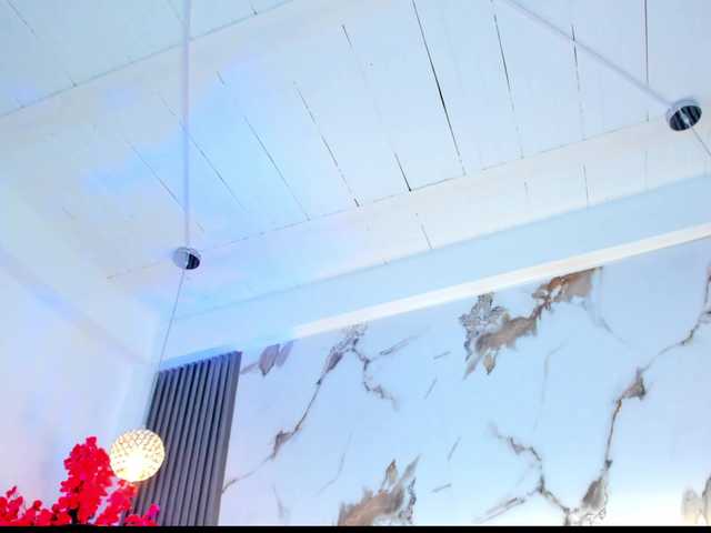 KhateMiller live cam on BongaCams