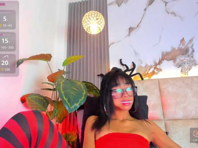 KhateMiller live cam on BongaCams