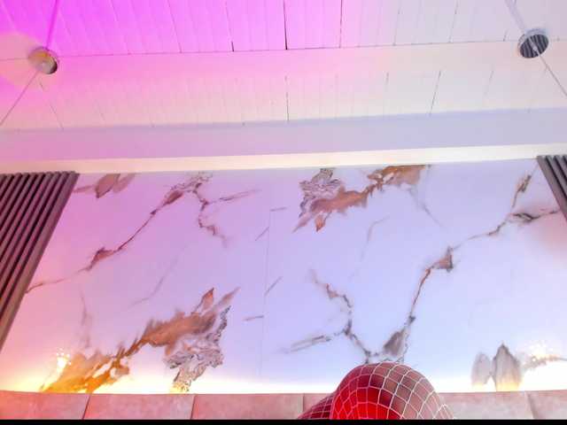 KhateMiller live cam on BongaCams