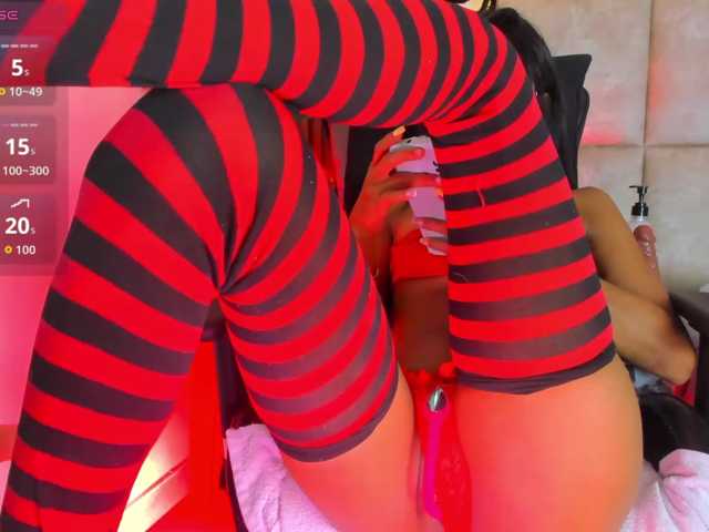 KhateMiller live cam on BongaCams
