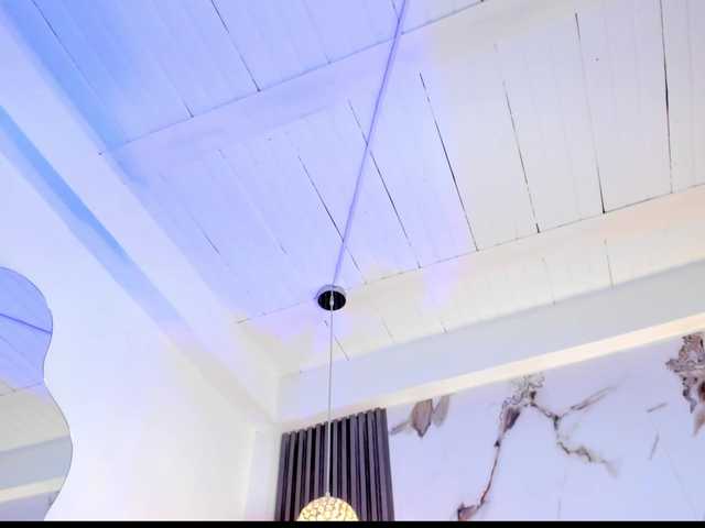 KhateMiller live cam on BongaCams