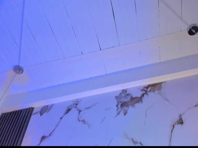KhateMiller live cam on BongaCams