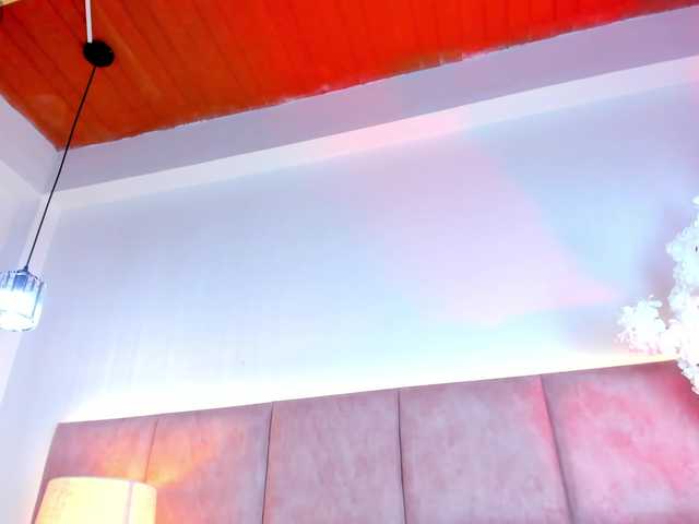 KhateMiller's BongaCams show and profile