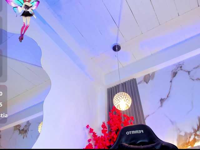 KhateMiller live cam on BongaCams