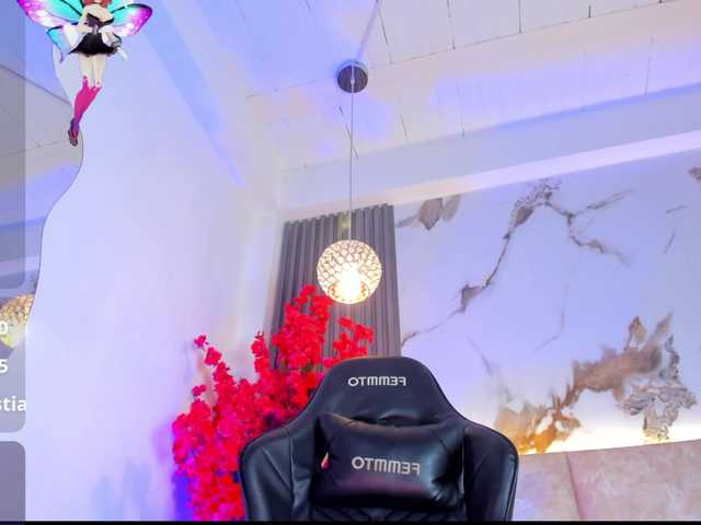 KhateMiller live cam on BongaCams